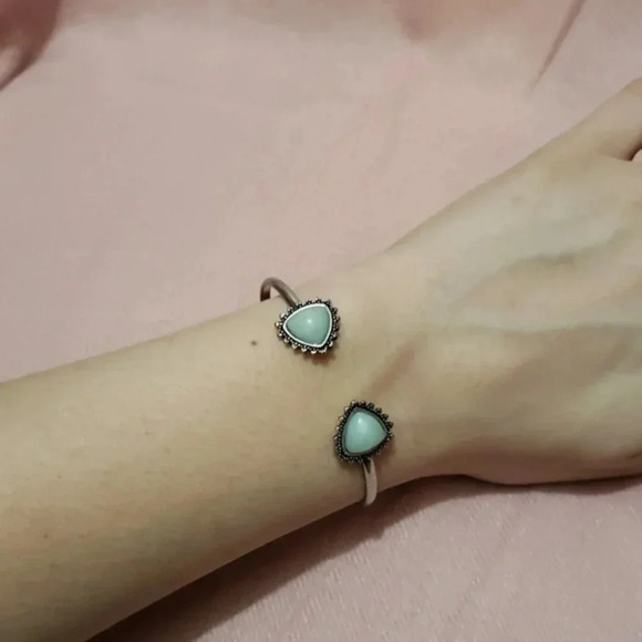 TEAL TONED STONE BRACELET - Picture 3 of 5